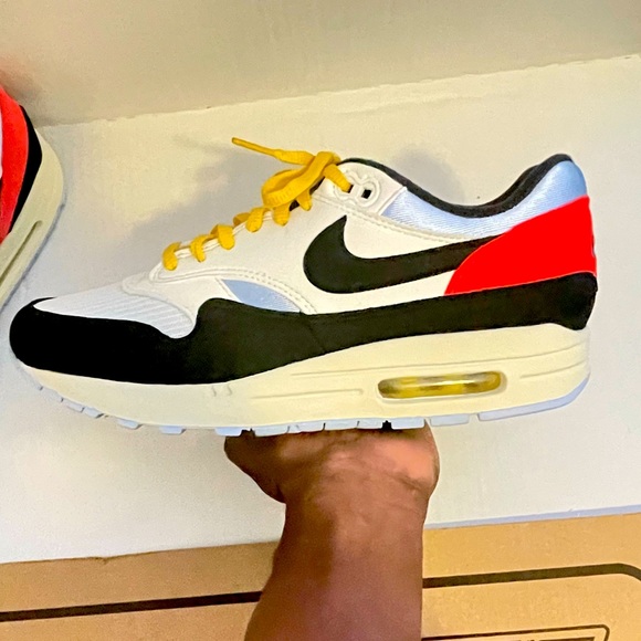 Unisex Air Max 1 Sail Royal Tint. It’s Women’s 9.5 or Mens size 8. - Picture 7 of 12